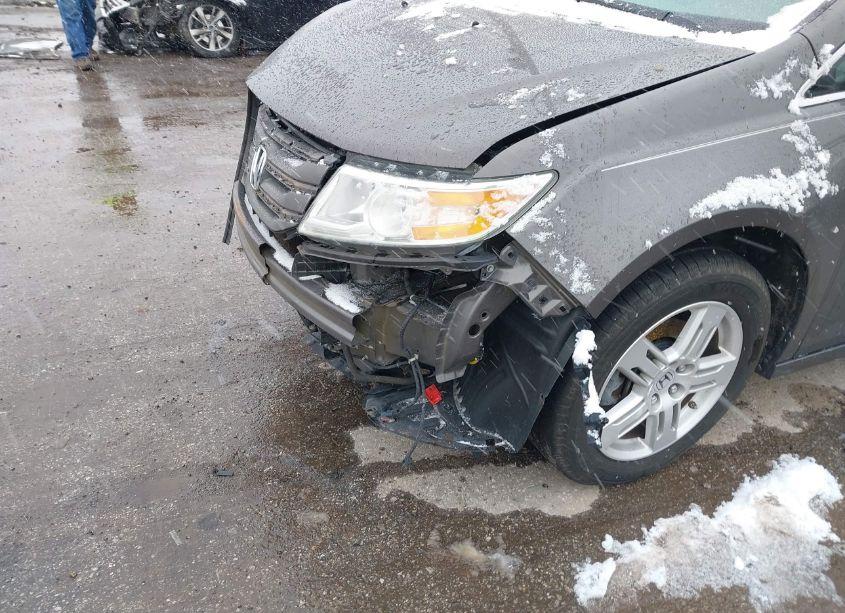 Photo 6 of 2011 Honda Odyssey TOURING/TOURING ELITE (VIN 5FNRL5H98BB015607)