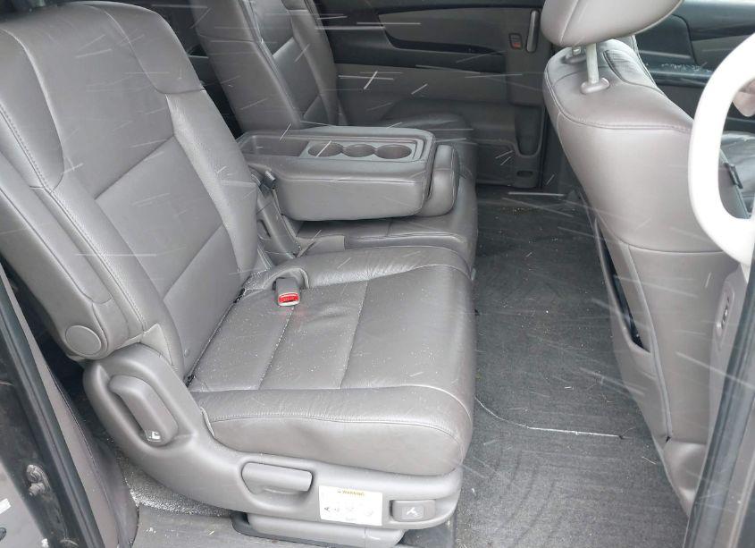 Photo 8 of 2011 Honda Odyssey TOURING/TOURING ELITE (VIN 5FNRL5H98BB015607)