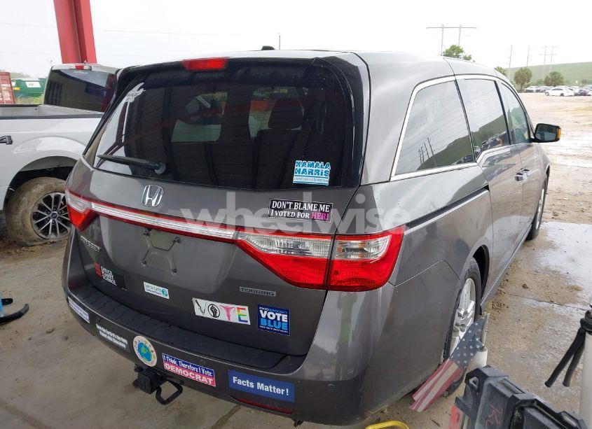 Photo 4 of 2011 Honda Odyssey TOURING/TOURING ELITE (VIN 5FNRL5H98BB049224)