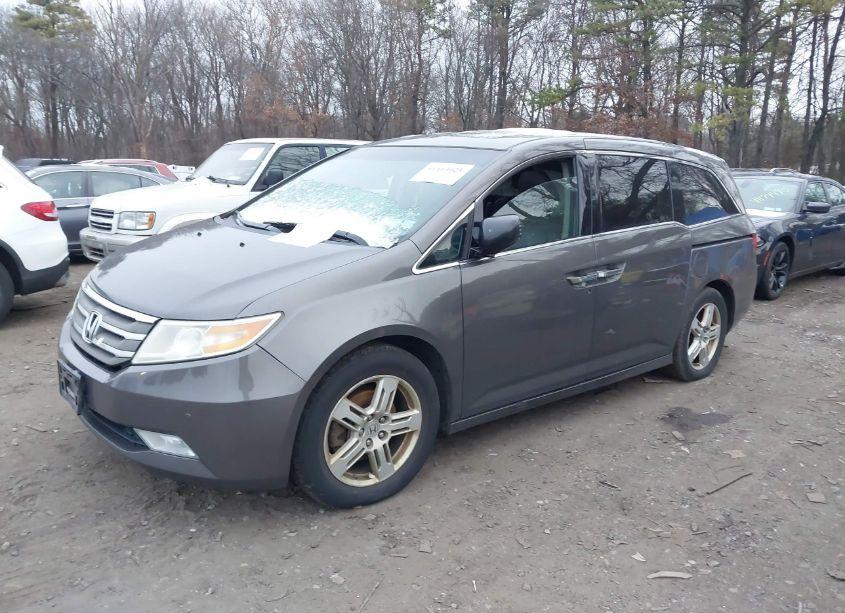 Photo 2 of 2011 Honda Odyssey TOURING/TOURING ELITE (VIN 5FNRL5H98BB072664)