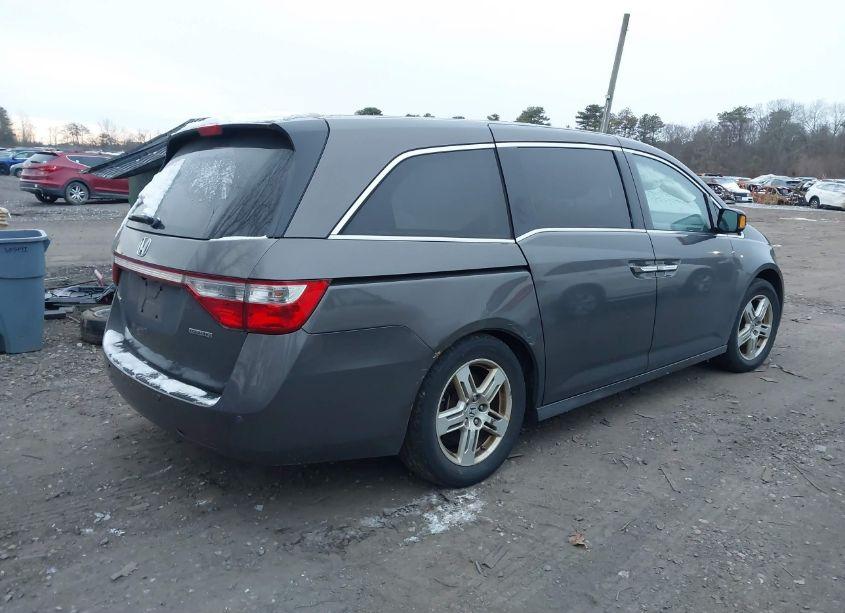 Photo 4 of 2011 Honda Odyssey TOURING/TOURING ELITE (VIN 5FNRL5H98BB072664)