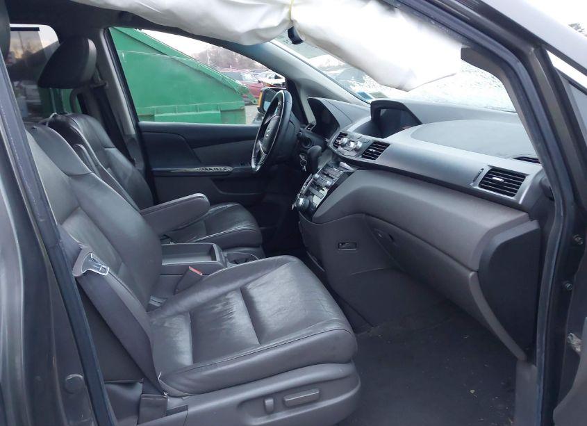 Photo 5 of 2011 Honda Odyssey TOURING/TOURING ELITE (VIN 5FNRL5H98BB072664)