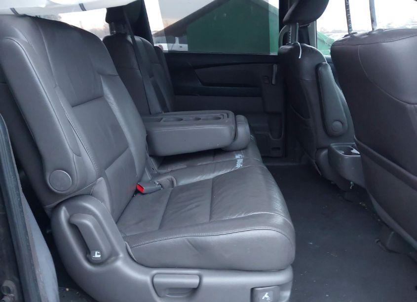 Photo 8 of 2011 Honda Odyssey TOURING/TOURING ELITE (VIN 5FNRL5H98BB072664)