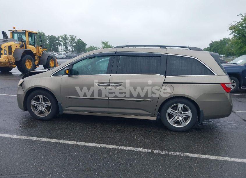 Photo 14 of 2012 Honda Odyssey TOURING/TOURING ELITE (VIN 5FNRL5H98CB060421)