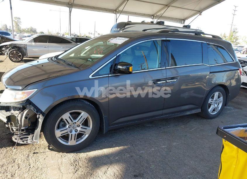 Photo 2 of 2012 Honda Odyssey TOURING/TOURING ELITE (VIN 5FNRL5H98CB093967)