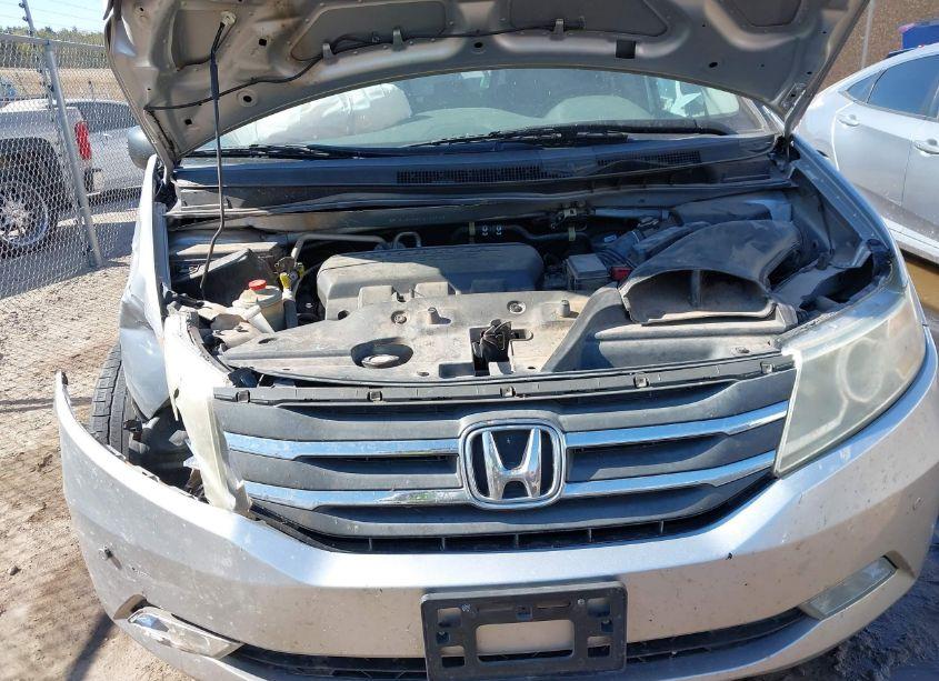 Photo 10 of 2013 Honda Odyssey TOURING/TOURING ELITE (VIN 5FNRL5H98DB003735)