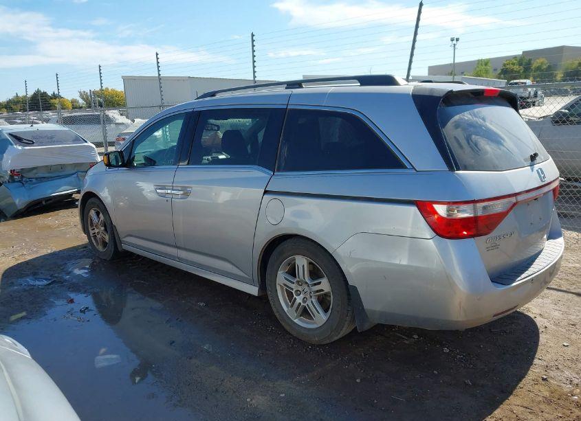 Photo 14 of 2013 Honda Odyssey TOURING/TOURING ELITE (VIN 5FNRL5H98DB003735)