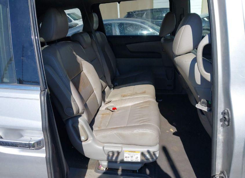 Photo 8 of 2013 Honda Odyssey TOURING/TOURING ELITE (VIN 5FNRL5H98DB003735)