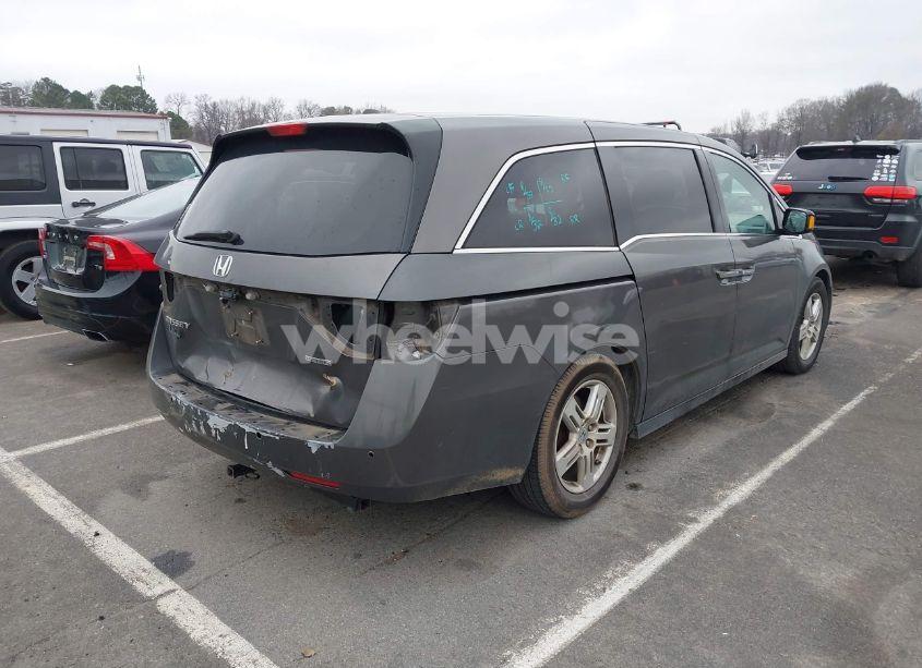 Photo 4 of 2013 Honda Odyssey TOURING/TOURING ELITE (VIN 5FNRL5H98DB050196)