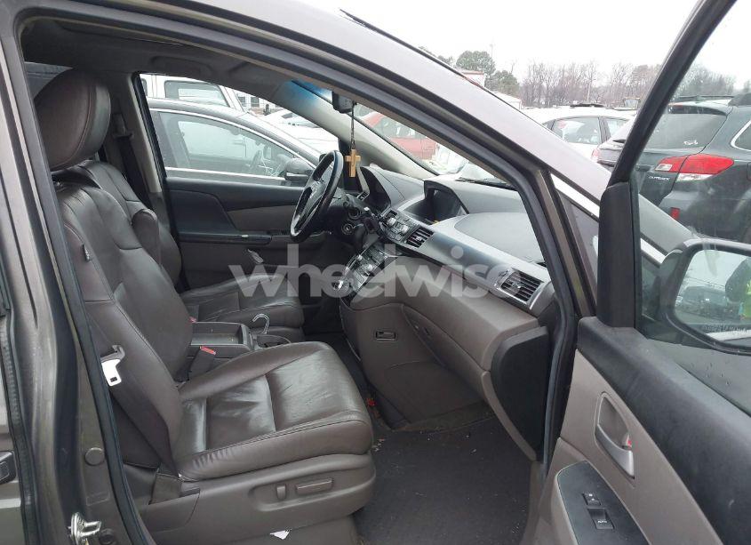 Photo 5 of 2013 Honda Odyssey TOURING/TOURING ELITE (VIN 5FNRL5H98DB050196)