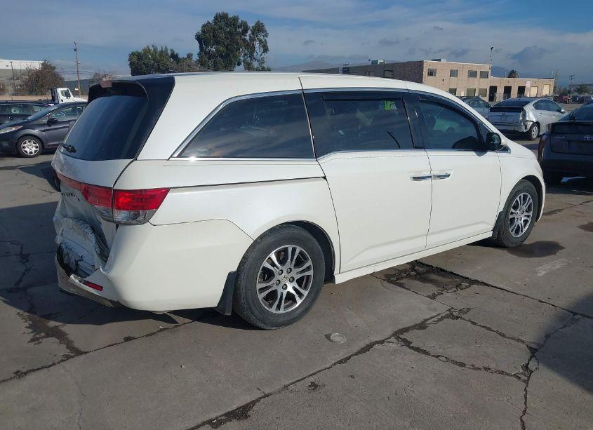 Photo 4 of 2014 Honda Odyssey TOURING/TOURING ELITE (VIN 5FNRL5H98EB123004)