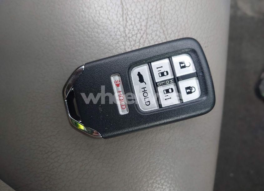 Photo 11 of 2015 Honda Odyssey TOURING/TOURING ELITE (VIN 5FNRL5H98FB087767)