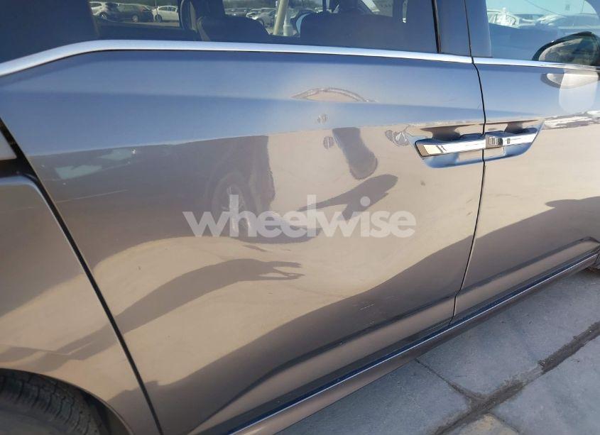 Photo 19 of 2015 Honda Odyssey TOURING/TOURING ELITE (VIN 5FNRL5H98FB087767)