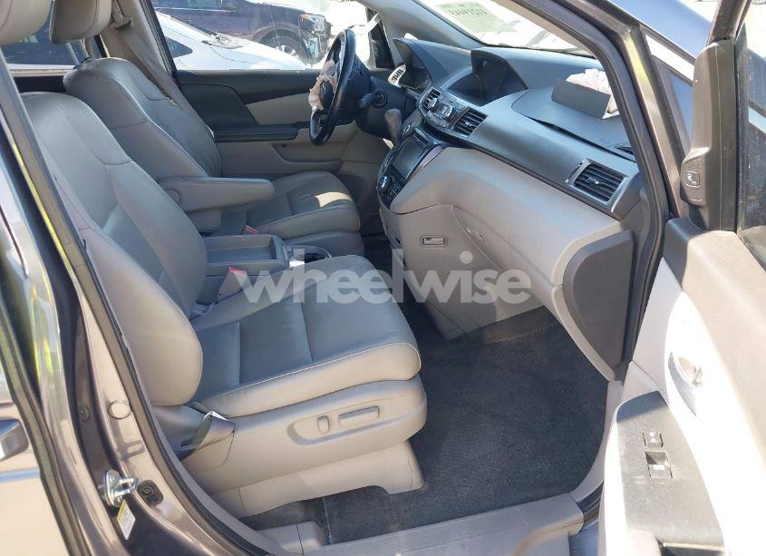 Photo 5 of 2015 Honda Odyssey TOURING/TOURING ELITE (VIN 5FNRL5H98FB087767)
