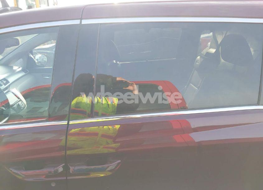 Photo 14 of 2015 Honda Odyssey TOURING/TOURING ELITE (VIN 5FNRL5H98FB111226)