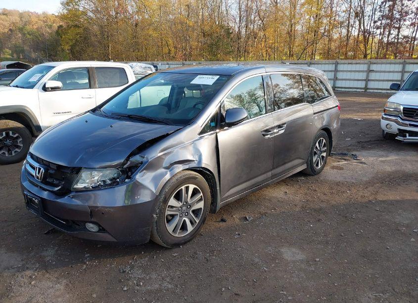 Photo 2 of 2015 Honda Odyssey TOURING/TOURING ELITE (VIN 5FNRL5H98FB127183)