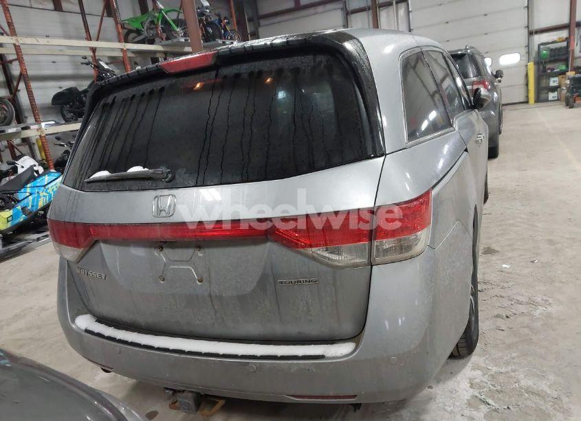 Photo 16 of 2016 Honda Odyssey TOURING/TOURING ELITE (VIN 5FNRL5H98GB033189)