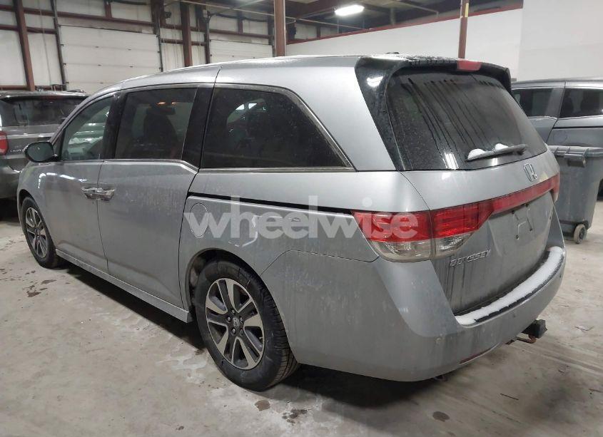 Photo 3 of 2016 Honda Odyssey TOURING/TOURING ELITE (VIN 5FNRL5H98GB033189)