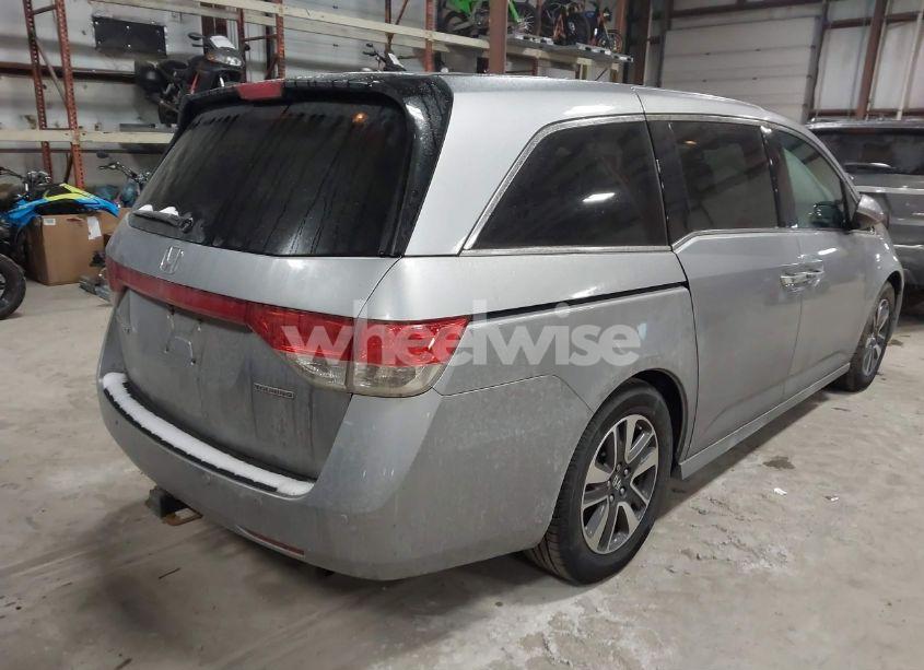 Photo 4 of 2016 Honda Odyssey TOURING/TOURING ELITE (VIN 5FNRL5H98GB033189)