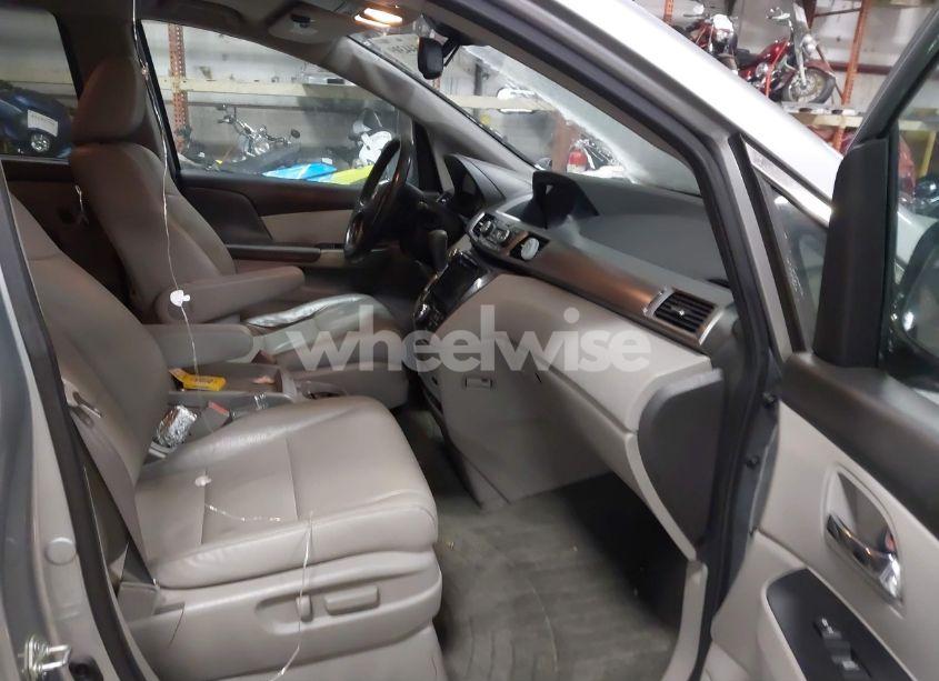 Photo 5 of 2016 Honda Odyssey TOURING/TOURING ELITE (VIN 5FNRL5H98GB033189)