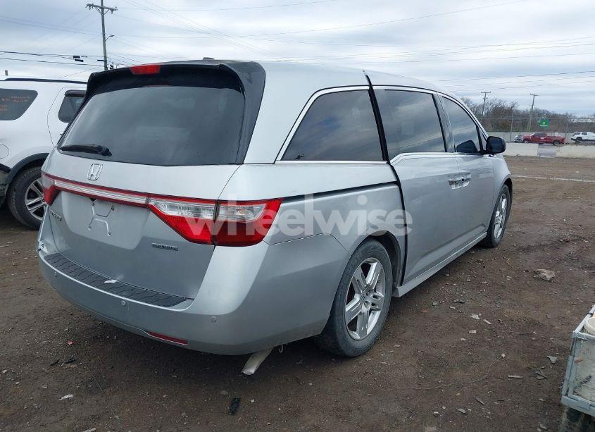 Photo 4 of 2011 Honda Odyssey TOURING/TOURING ELITE (VIN 5FNRL5H99BB003482)