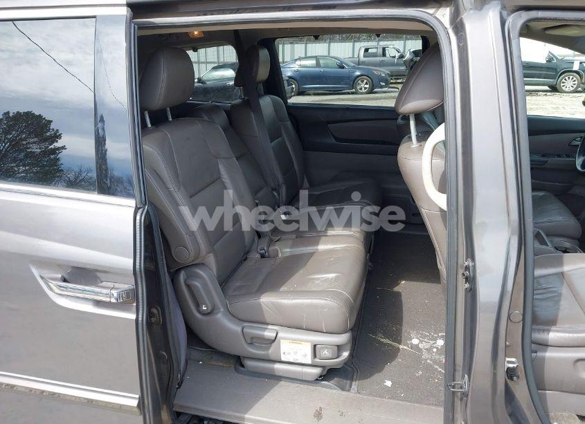 Photo 8 of 2011 Honda Odyssey TOURING/TOURING ELITE (VIN 5FNRL5H99BB004308)