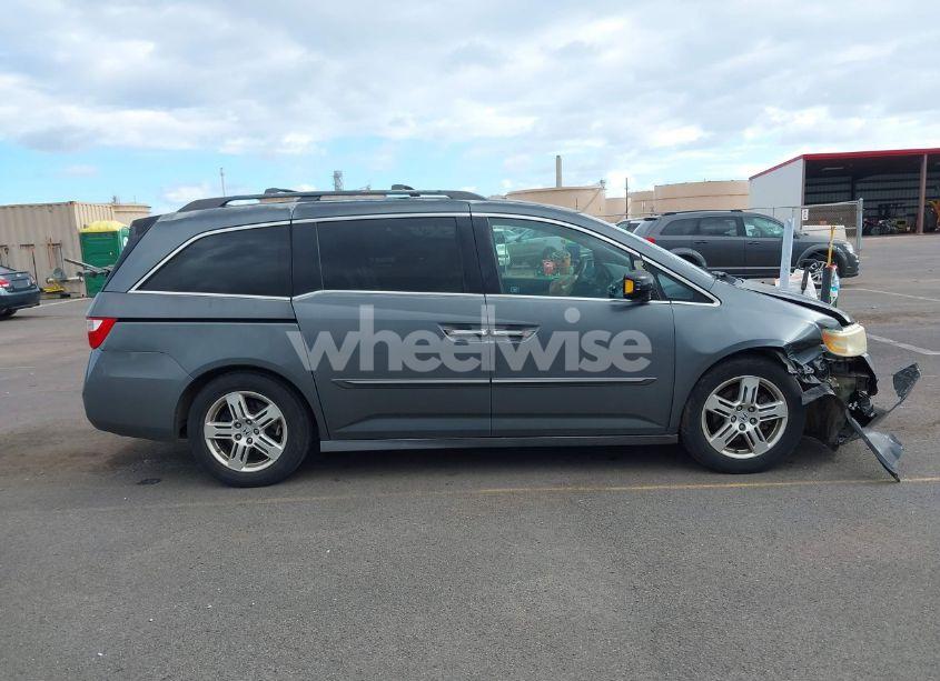 Photo 13 of 2011 Honda Odyssey TOURING/TOURING ELITE (VIN 5FNRL5H99BB036546)