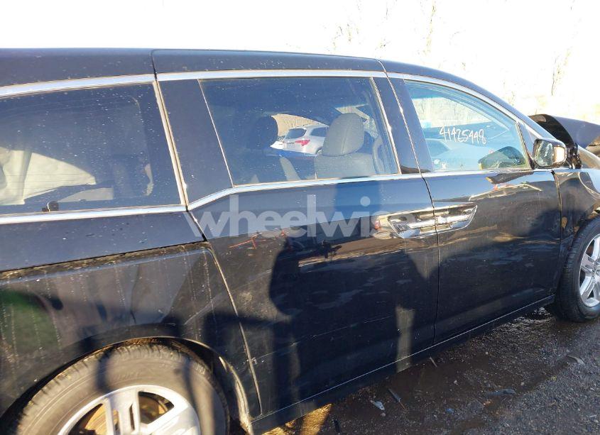 Photo 13 of 2011 Honda Odyssey TOURING/TOURING ELITE (VIN 5FNRL5H99BB078800)