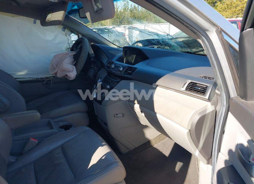 Photo 5 of 2012 Honda Odyssey TOURING/TOURING ELITE (VIN 5FNRL5H99CB022857)