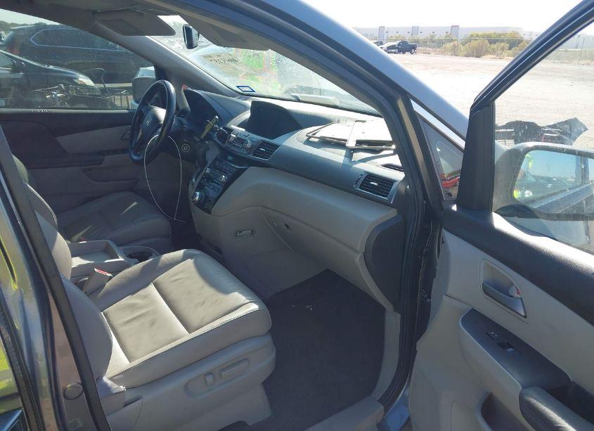Photo 5 of 2013 Honda Odyssey TOURING/TOURING ELITE (VIN 5FNRL5H99DB010287)