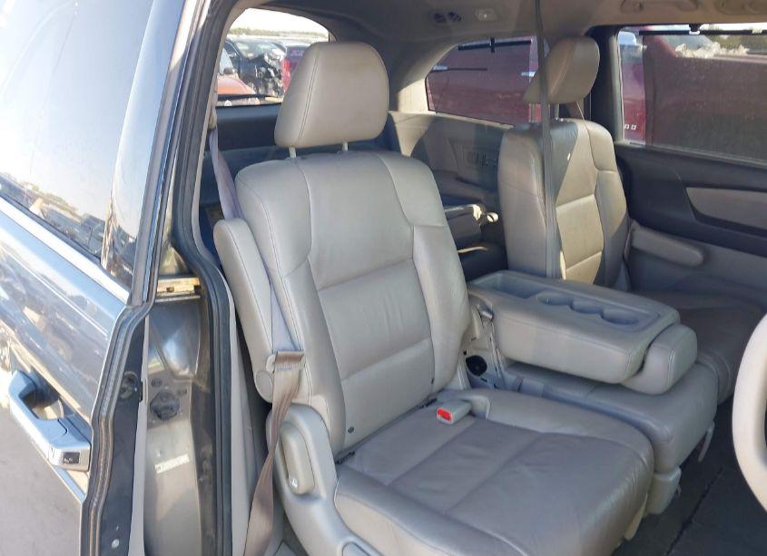 Photo 8 of 2013 Honda Odyssey TOURING/TOURING ELITE (VIN 5FNRL5H99DB010287)