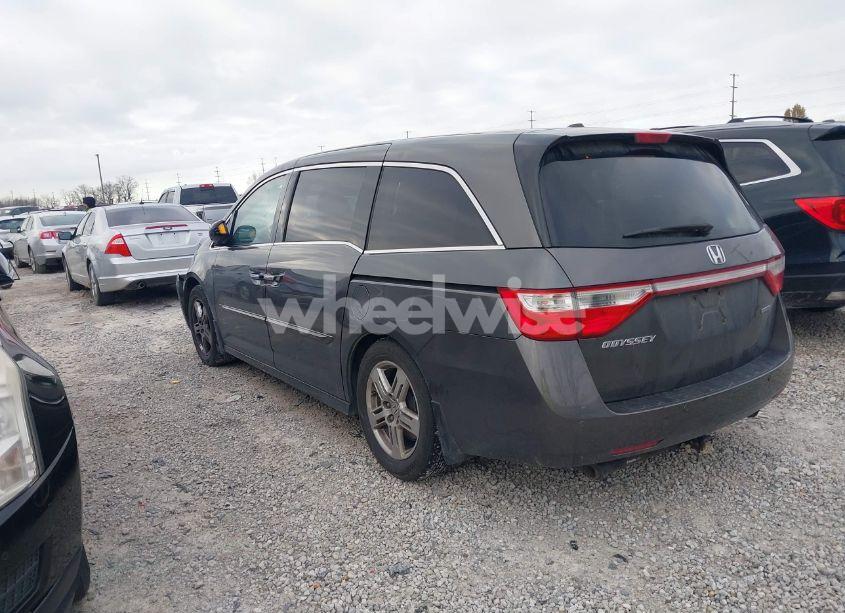 Photo 3 of 2013 Honda Odyssey TOURING/TOURING ELITE (VIN 5FNRL5H99DB045640)