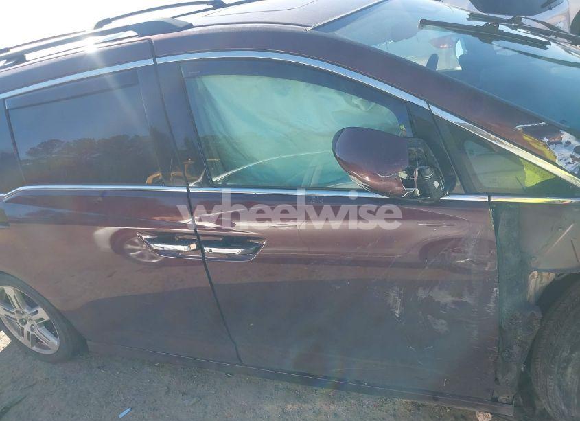 Photo 14 of 2014 Honda Odyssey TOURING/TOURING ELITE (VIN 5FNRL5H99EB086898)