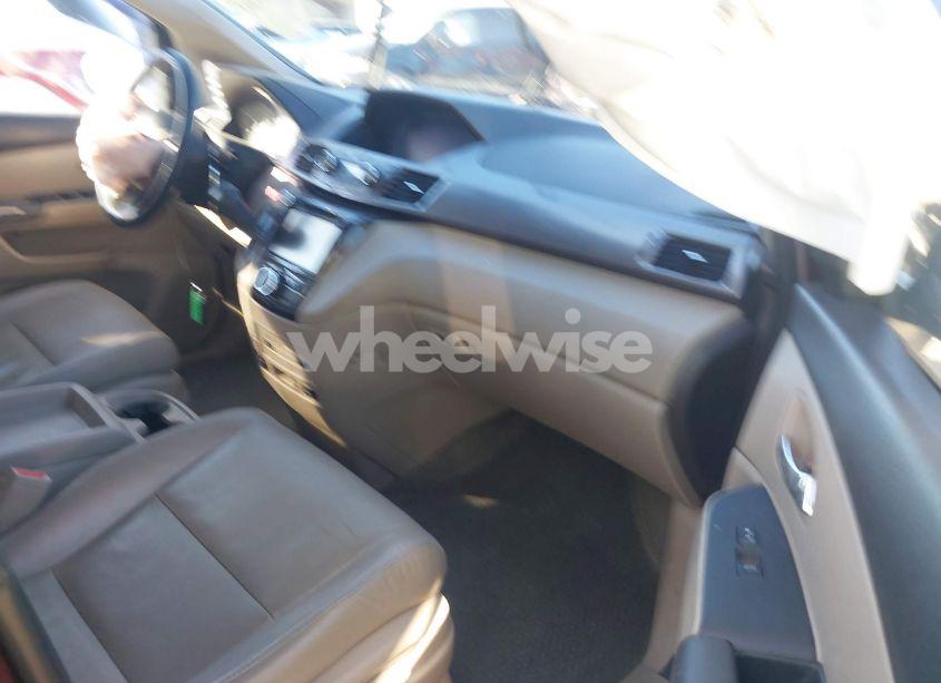 Photo 5 of 2014 Honda Odyssey TOURING/TOURING ELITE (VIN 5FNRL5H99EB086898)
