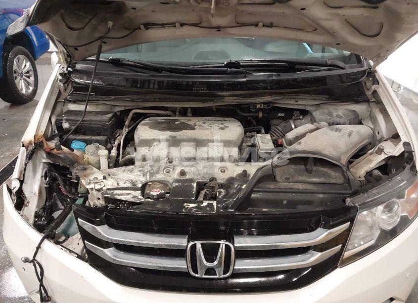 Photo 10 of 2016 Honda Odyssey TOURING/TOURING ELITE (VIN 5FNRL5H99GB012612)