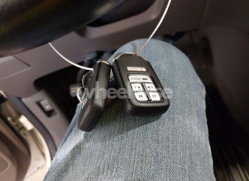 Photo 11 of 2016 Honda Odyssey TOURING/TOURING ELITE (VIN 5FNRL5H99GB012612)