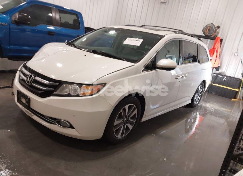 Photo 2 of 2016 Honda Odyssey TOURING/TOURING ELITE (VIN 5FNRL5H99GB012612)
