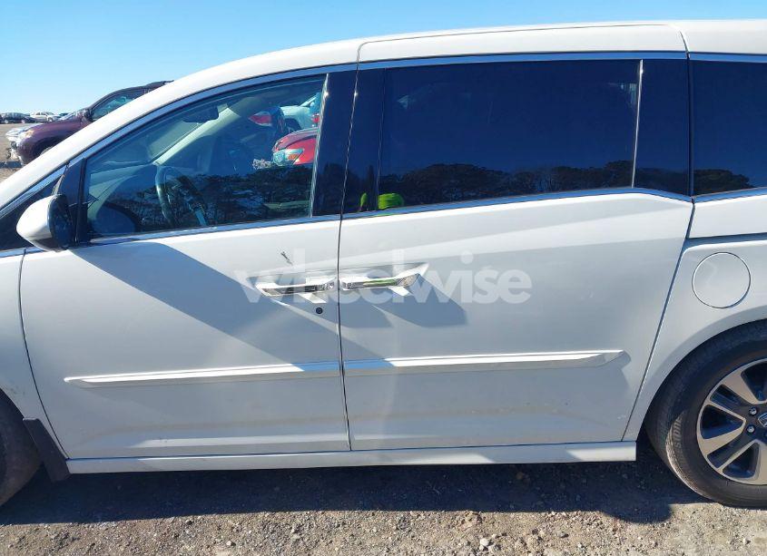 Photo 14 of 2016 Honda Odyssey TOURING/TOURING ELITE (VIN 5FNRL5H99GB073328)