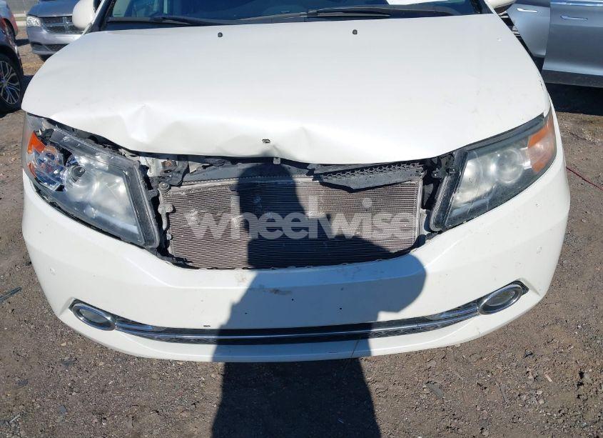 Photo 6 of 2016 Honda Odyssey TOURING/TOURING ELITE (VIN 5FNRL5H99GB073328)