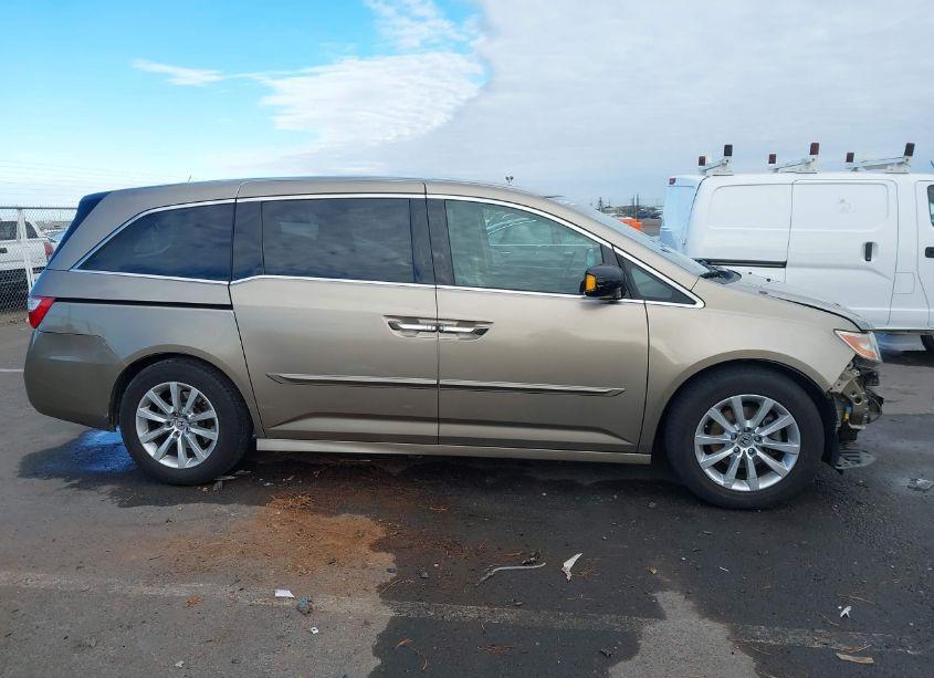 Photo 14 of 2011 Honda Odyssey TOURING/TOURING ELITE (VIN 5FNRL5H9XBB005791)