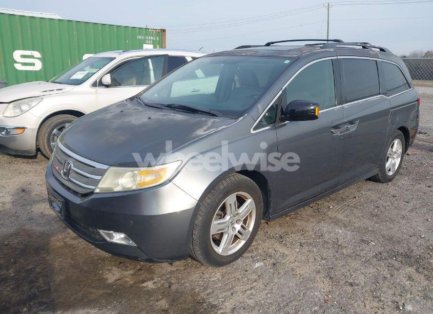 Photo 2 of 2011 Honda Odyssey TOURING/TOURING ELITE (VIN 5FNRL5H9XBB024129)
