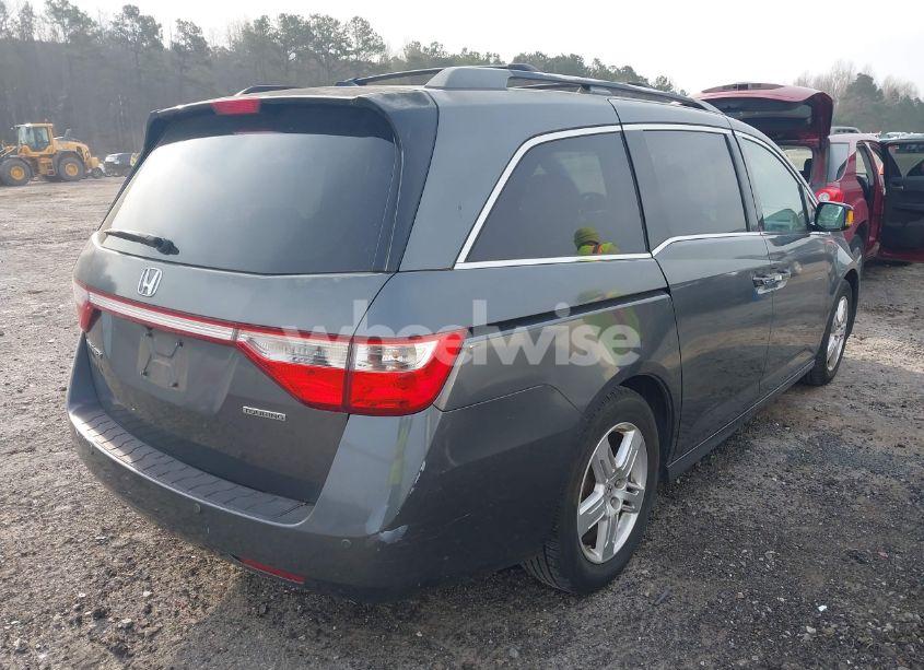 Photo 4 of 2011 Honda Odyssey TOURING/TOURING ELITE (VIN 5FNRL5H9XBB024129)