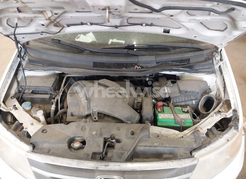 Photo 10 of 2011 Honda Odyssey TOURING/TOURING ELITE (VIN 5FNRL5H9XBB057468)