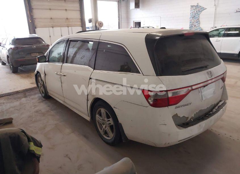 Photo 3 of 2011 Honda Odyssey TOURING/TOURING ELITE (VIN 5FNRL5H9XBB057468)