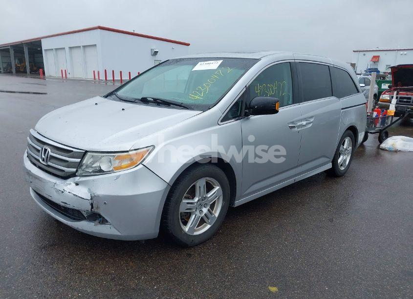 Photo 2 of 2011 Honda Odyssey TOURING/TOURING ELITE (VIN 5FNRL5H9XBB092964)