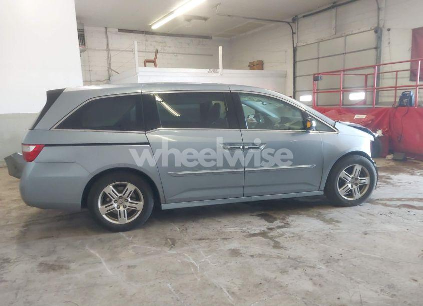 Photo 14 of 2012 Honda Odyssey TOURING/TOURING ELITE (VIN 5FNRL5H9XCB022110)