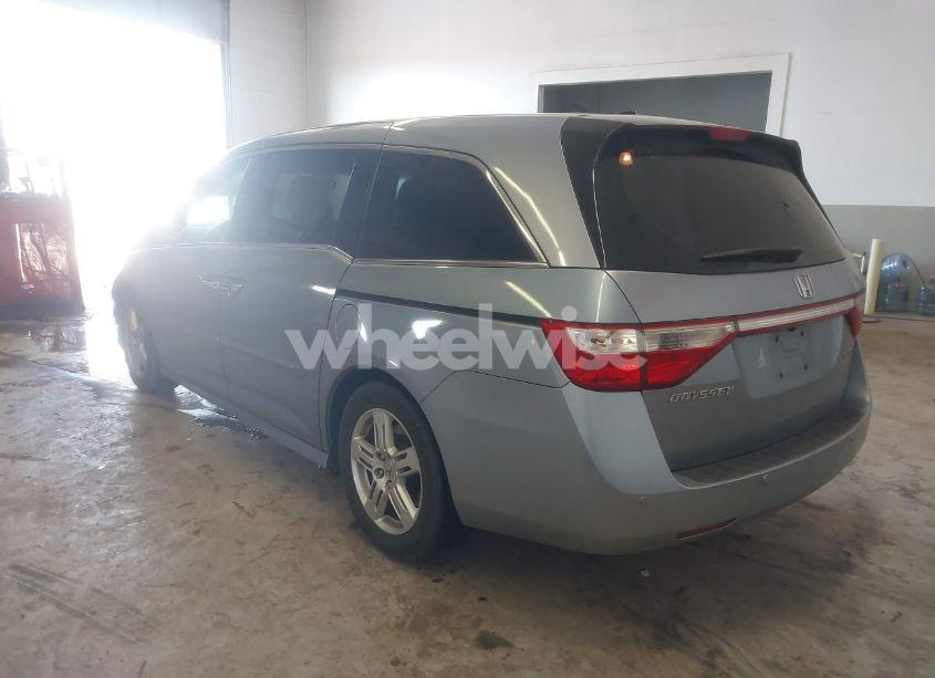 Photo 3 of 2012 Honda Odyssey TOURING/TOURING ELITE (VIN 5FNRL5H9XCB022110)