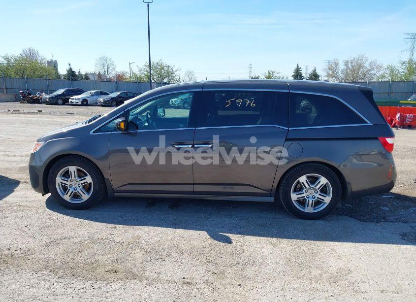 Photo 14 of 2012 Honda Odyssey TOURING/TOURING ELITE (VIN 5FNRL5H9XCB077351)
