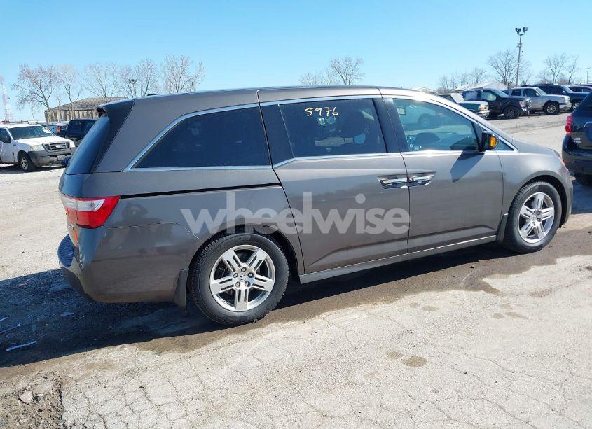 Photo 4 of 2012 Honda Odyssey TOURING/TOURING ELITE (VIN 5FNRL5H9XCB077351)