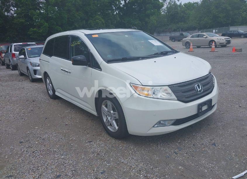 2013 Honda Odyssey TOURING/TOURING ELITE (VIN 5FNRL5H9XDB049390) main photo